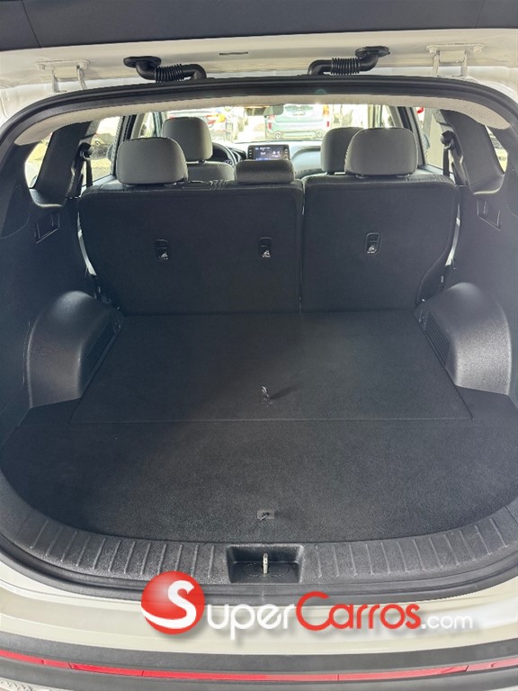 2022 Hyundai Santa Fe SE — foto 6 / 10