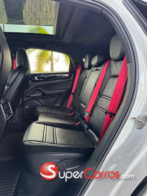 2021 Porsche Cayenne Coupe — foto 9 / 11