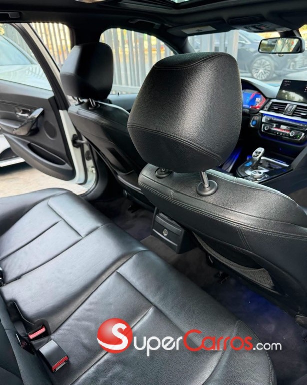 2013 BMW Serie 3 335i M Sport Package — foto 9 / 10