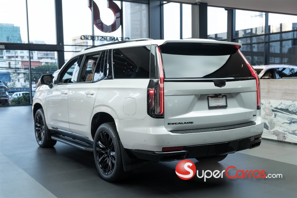 2021 Cadillac Escalade Luxury Short — foto 8 / 12