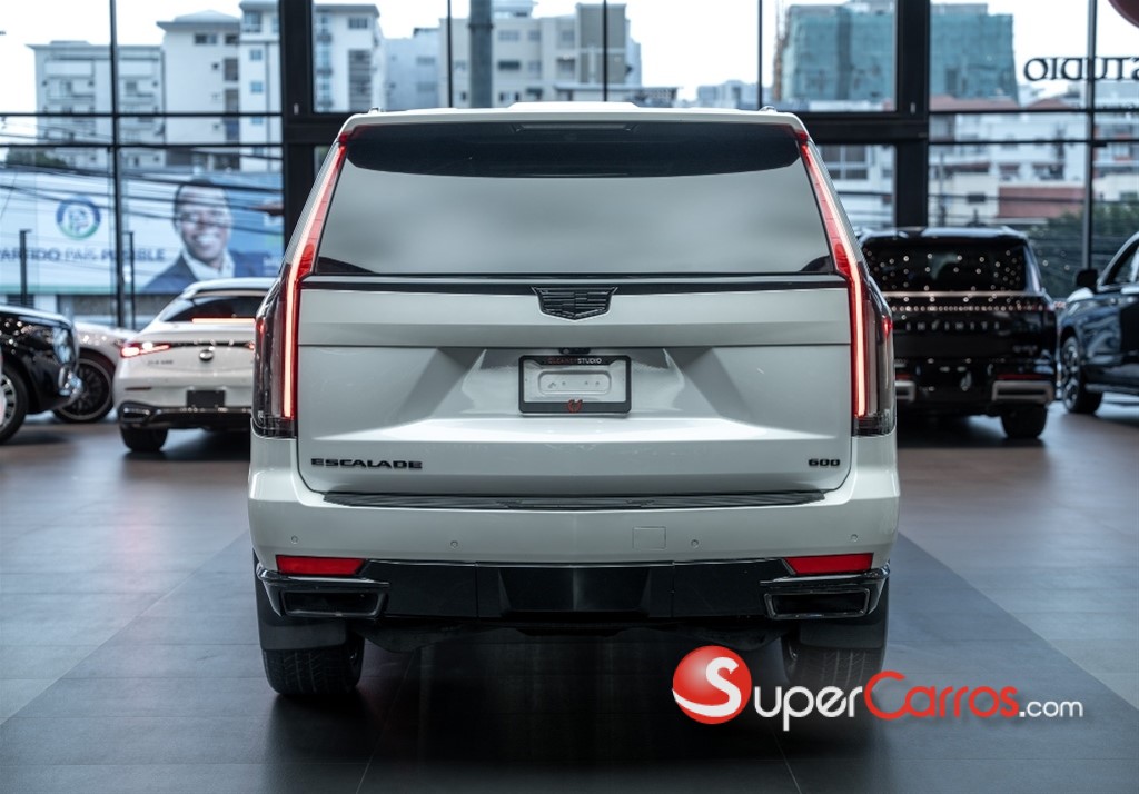 2021 Cadillac Escalade Luxury Short — foto 10 / 12