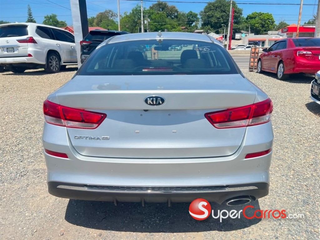 2020 Kia Optima FE — foto 4 / 11