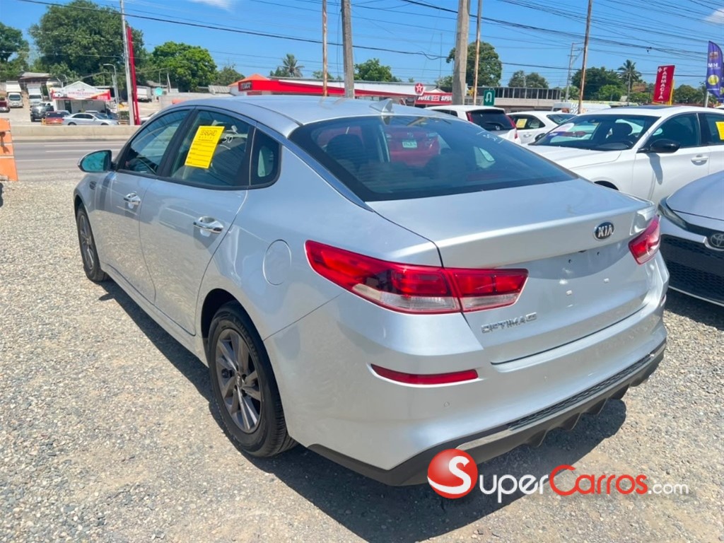 2020 Kia Optima FE — foto 5 / 11