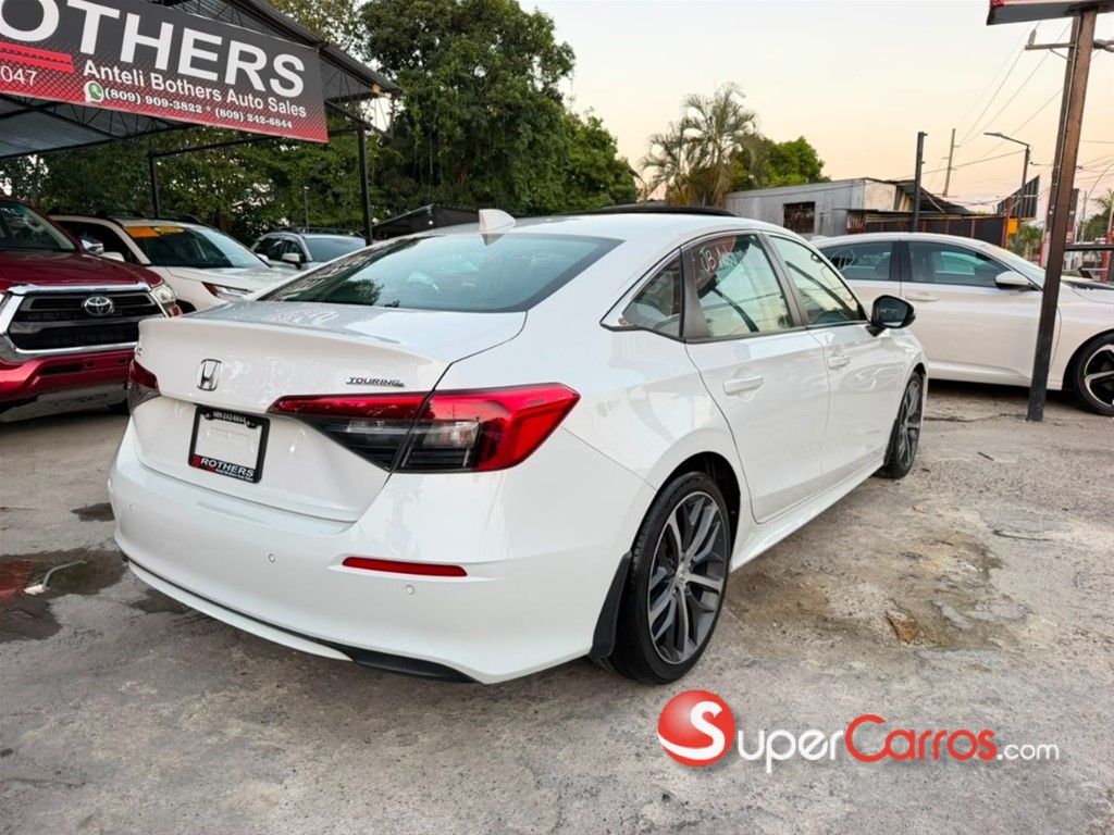 2022 Honda Civic Touring — foto 6 / 12