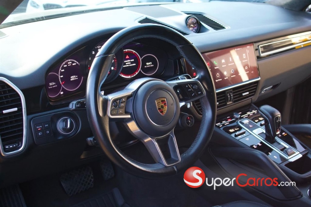 2022 Porsche Cayenne Coupe — foto 8 / 10