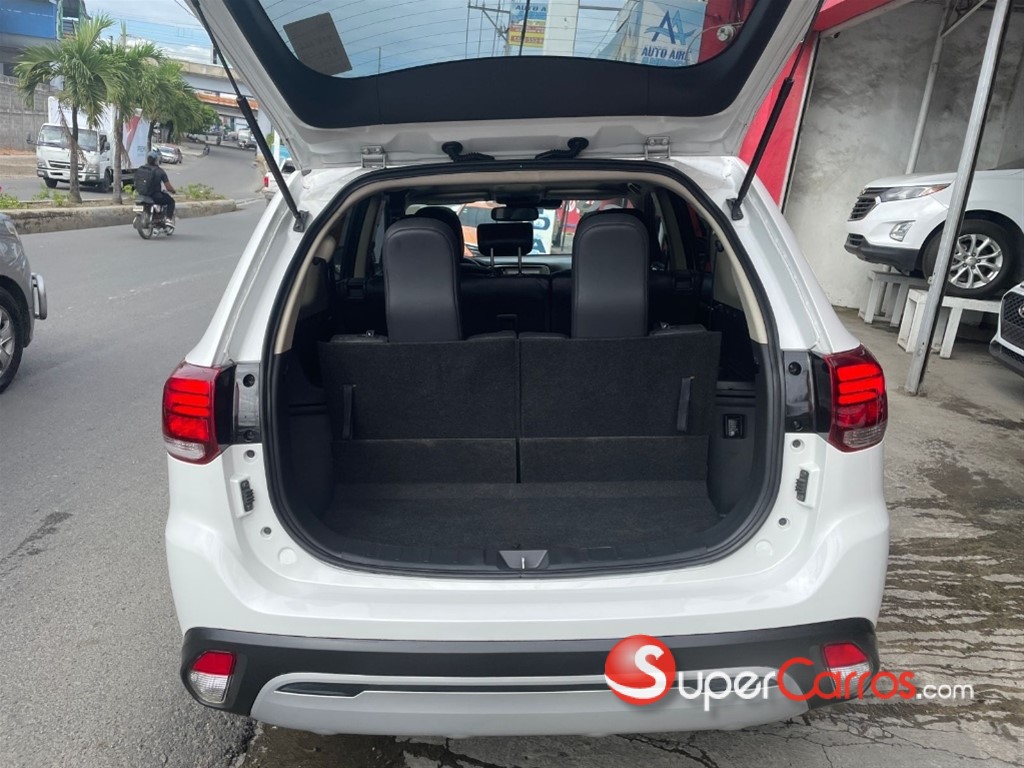 2020 Mitsubishi Motors Outlander SEL — foto 6 / 11