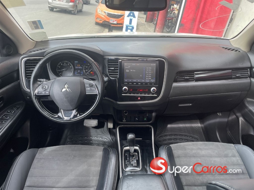 2020 Mitsubishi Motors Outlander SEL — foto 7 / 11