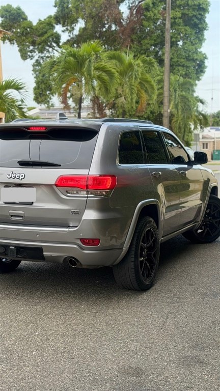 2014 Jeep Grand Cherokee Overland — foto 4 / 12