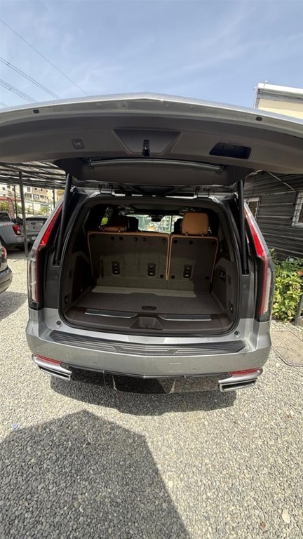 2023 Cadillac Escalade — foto 5 / 12