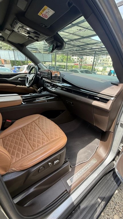 2023 Cadillac Escalade — foto 7 / 12