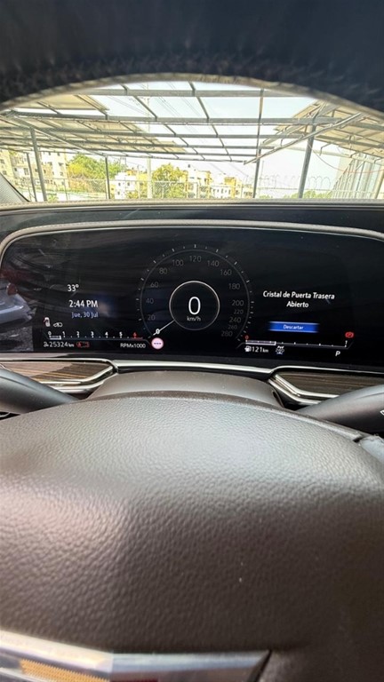 2023 Cadillac Escalade — foto 10 / 12