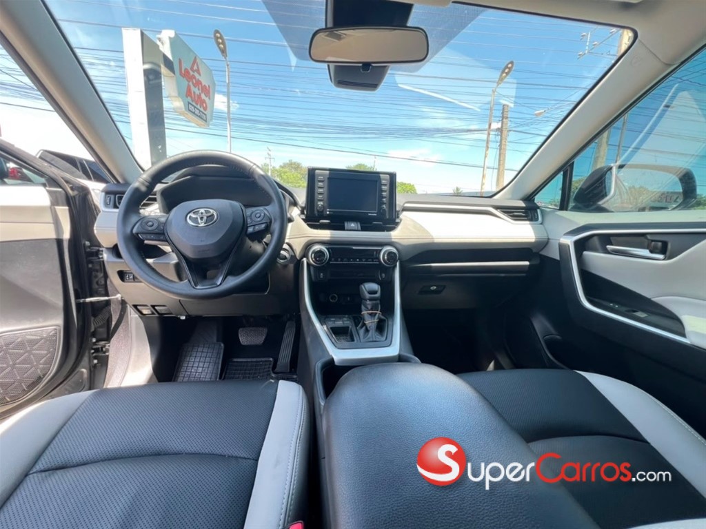 2022 Toyota RAV4 XLE — foto 7 / 10
