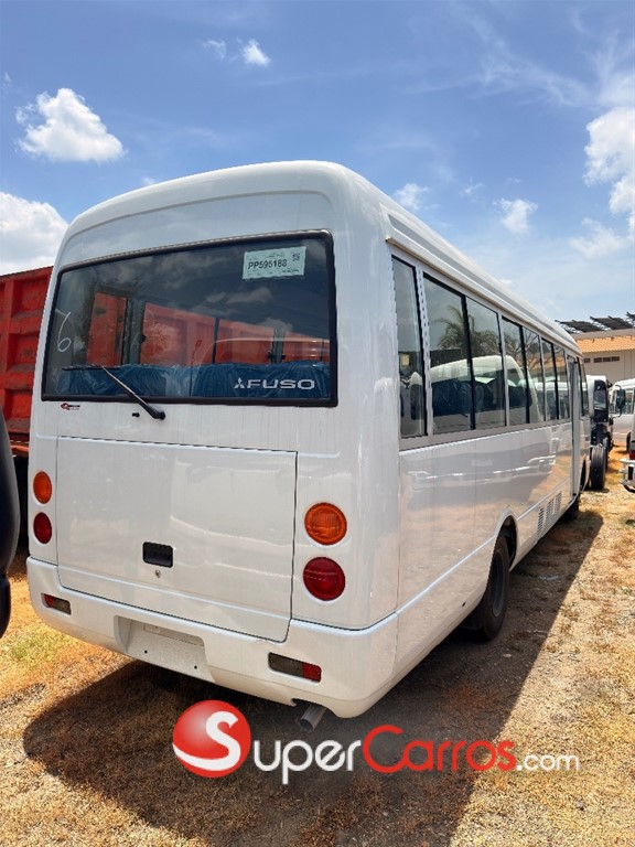 2027 Mitsubishi Motors Fuso Autobus — foto 4 / 10