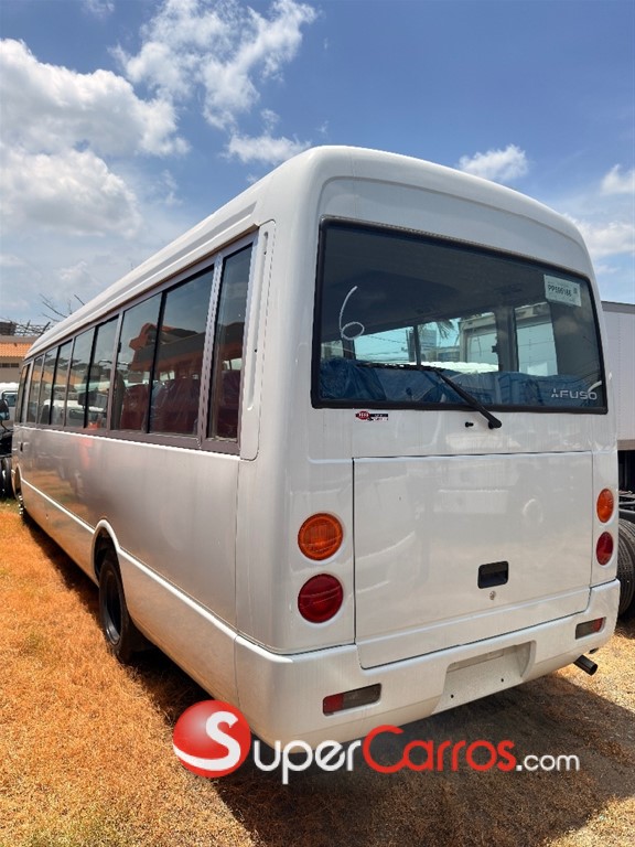 2027 Mitsubishi Motors Fuso Autobus — foto 8 / 10