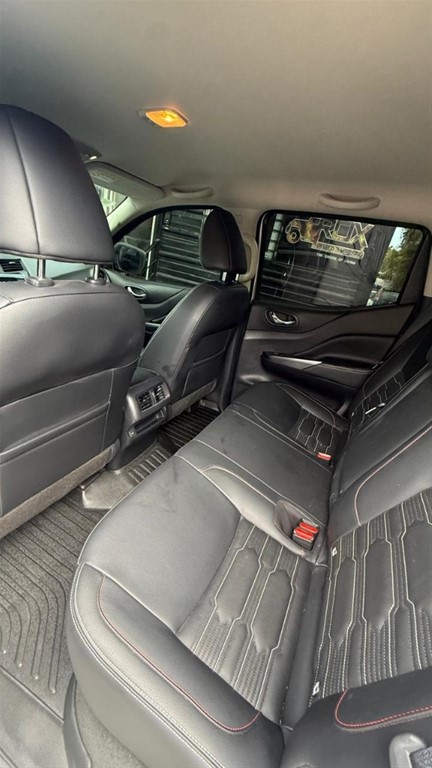 2025 Nissan Frontier Pro-4X — foto 6 / 12