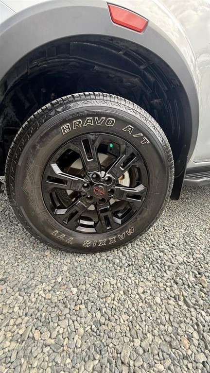 2025 Nissan Frontier Pro-4X — foto 7 / 12