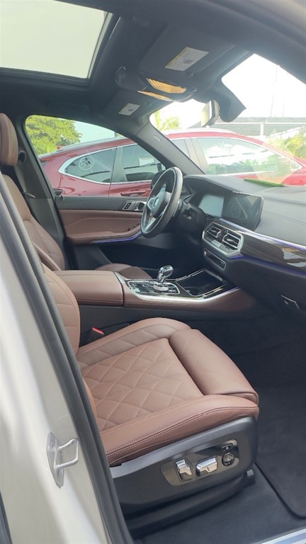 2023 BMW X 5 XDRIVE 40i — foto 8 / 12
