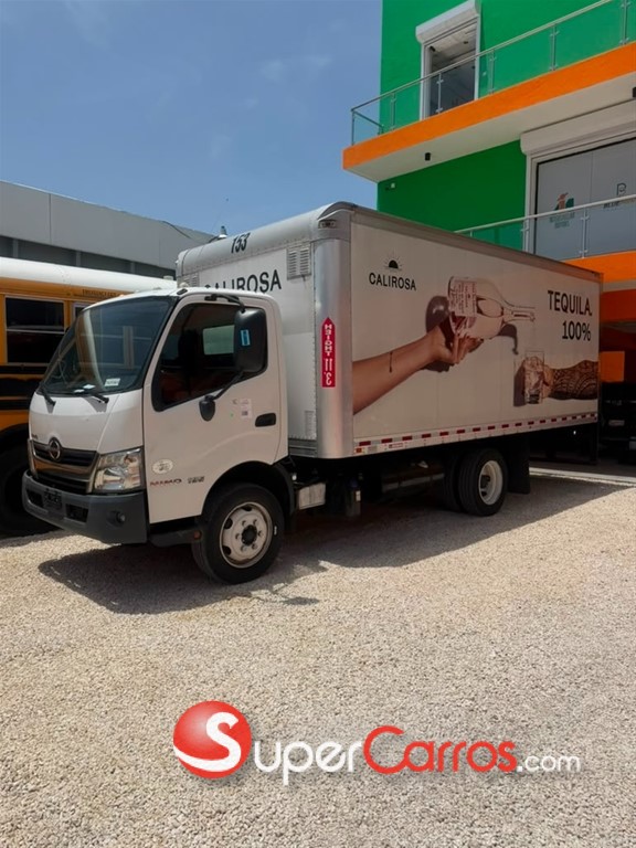 2020 Hino 195 — foto 4 / 9