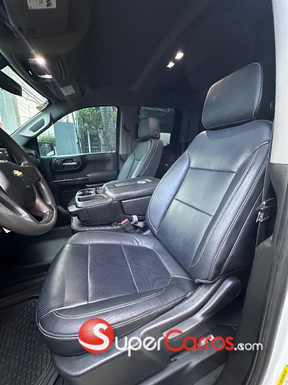 2020 Chevrolet Silverado Z 71 — foto 9 / 11