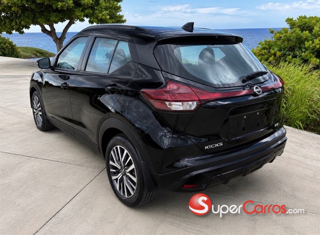 2021 Nissan Kicks SV — foto 3 / 8