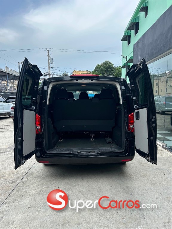 2017 Mercedes-Benz Metris — foto 8 / 12