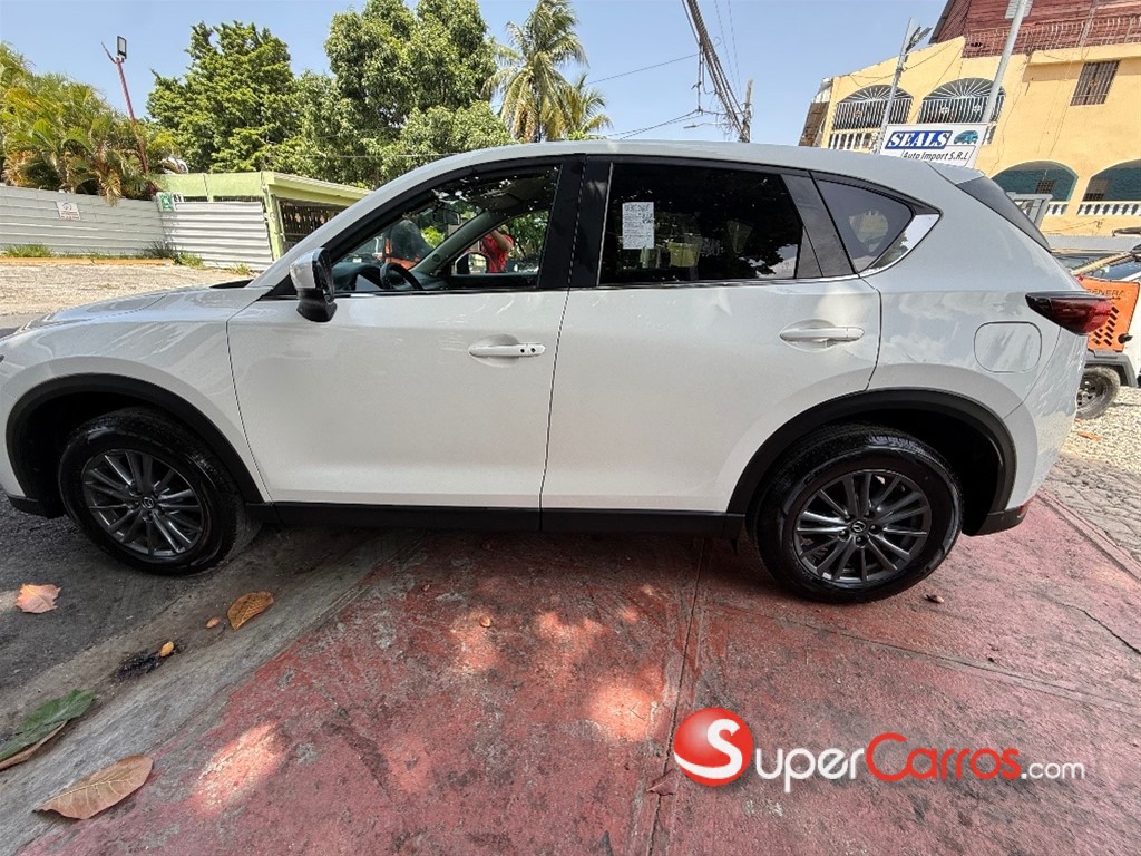 2020 Mazda CX-5 — foto 8 / 12