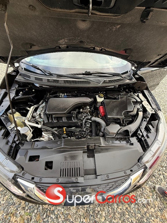 2021 Nissan Rogue — foto 6 / 10
