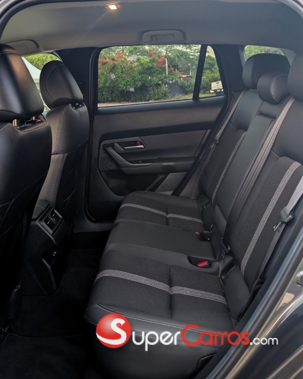 2024 Mazda CX-50 — foto 9 / 10