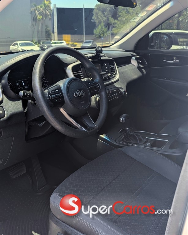 2018 Kia Sorento LX — foto 10 / 10