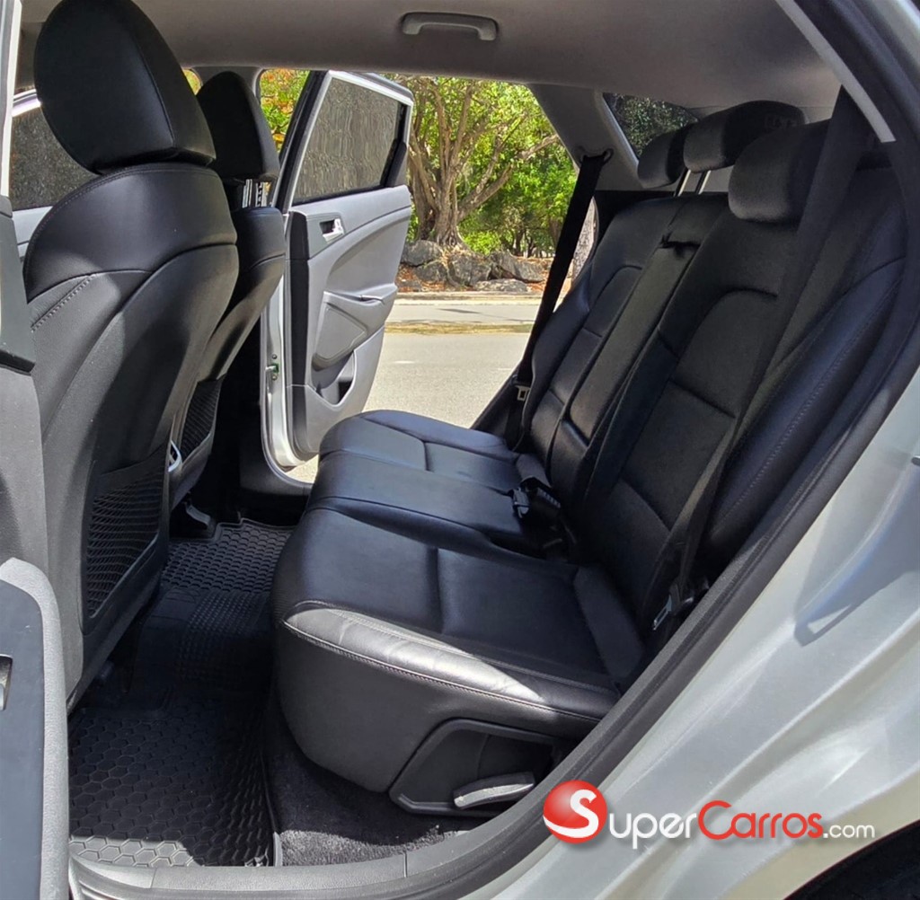 2020 Hyundai Tucson — foto 10 / 12