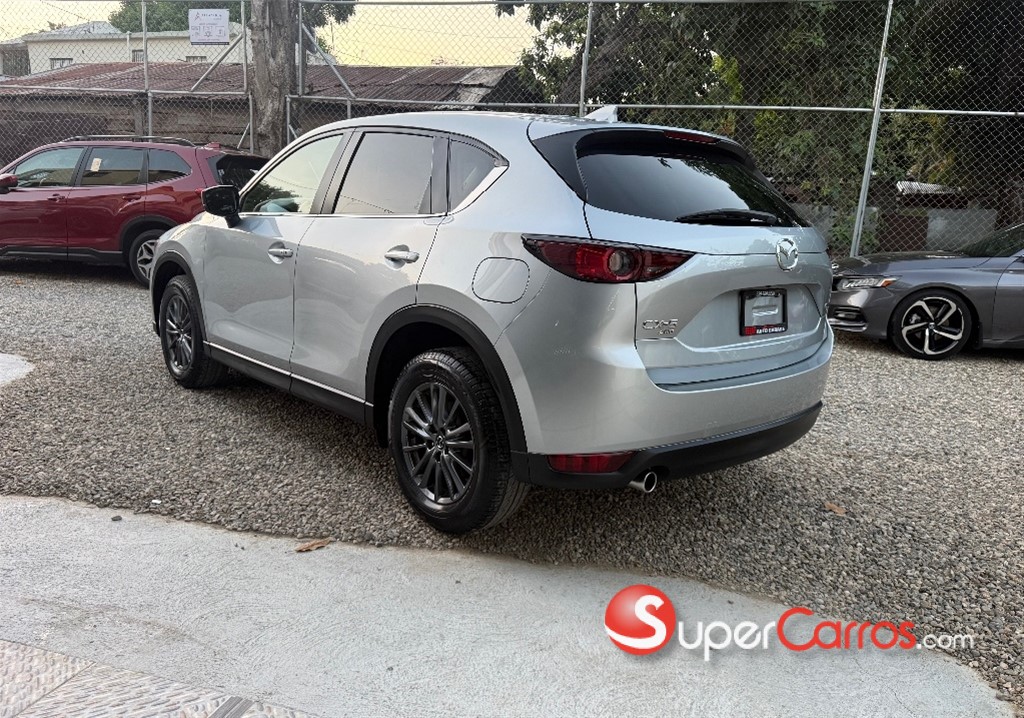 2021 Mazda CX-5 Touring — foto 3 / 8