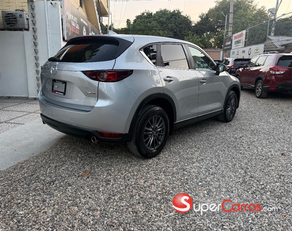 2021 Mazda CX-5 Touring — foto 5 / 8