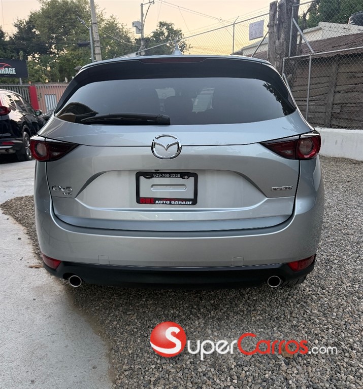 2021 Mazda CX-5 Touring — foto 6 / 8
