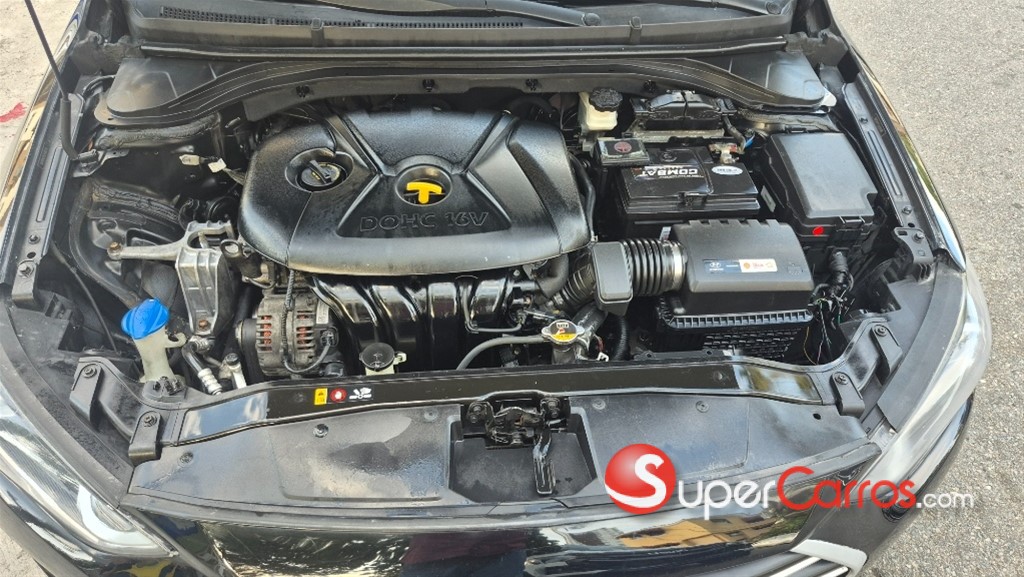2018 Hyundai Elantra SEL — foto 7 / 9