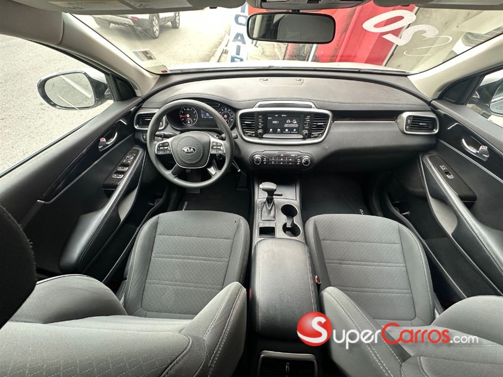 2020 Kia Sorento LX — foto 7 / 11