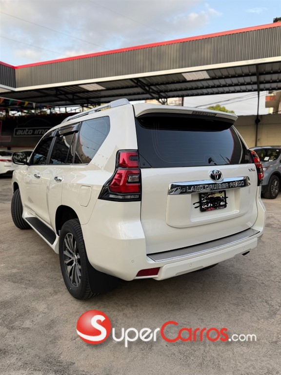 2024 Toyota Land Cruiser Prado VXL — foto 7 / 12