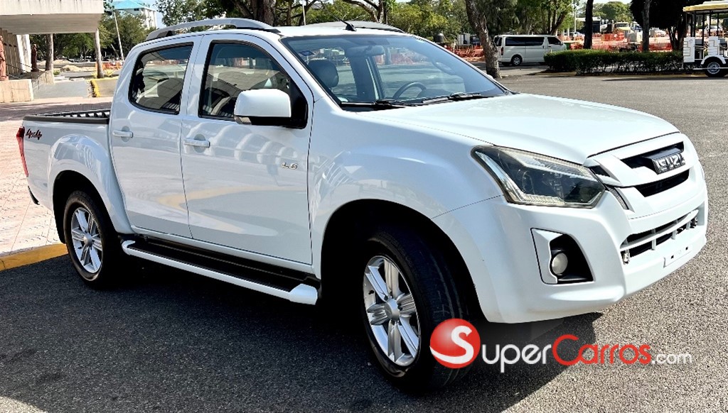 2017 Isuzu DMAX LS — foto 2 / 12