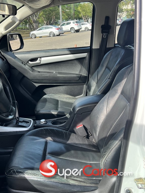 2017 Isuzu DMAX LS — foto 11 / 12