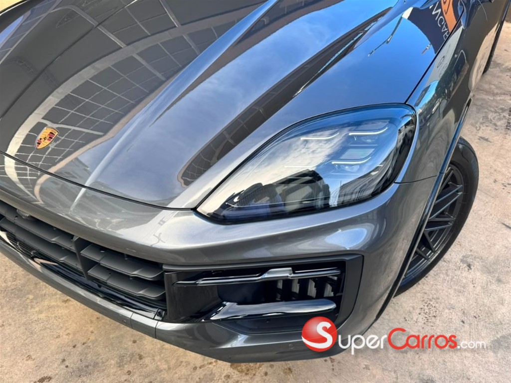 2026 Porsche Cayenne GTS — foto 5 / 12