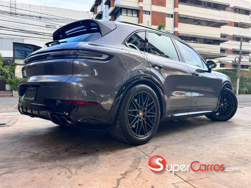 2026 Porsche Cayenne GTS — foto 10 / 12