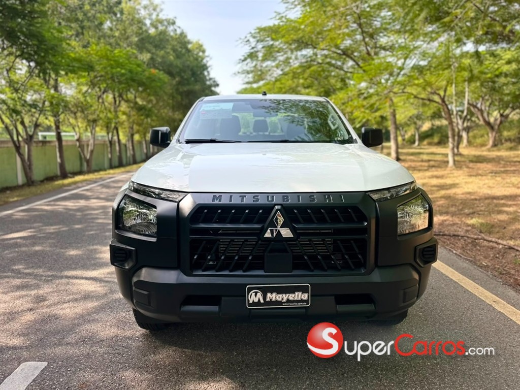 2027 Mitsubishi Motors L 200 Triton — foto 2 / 12