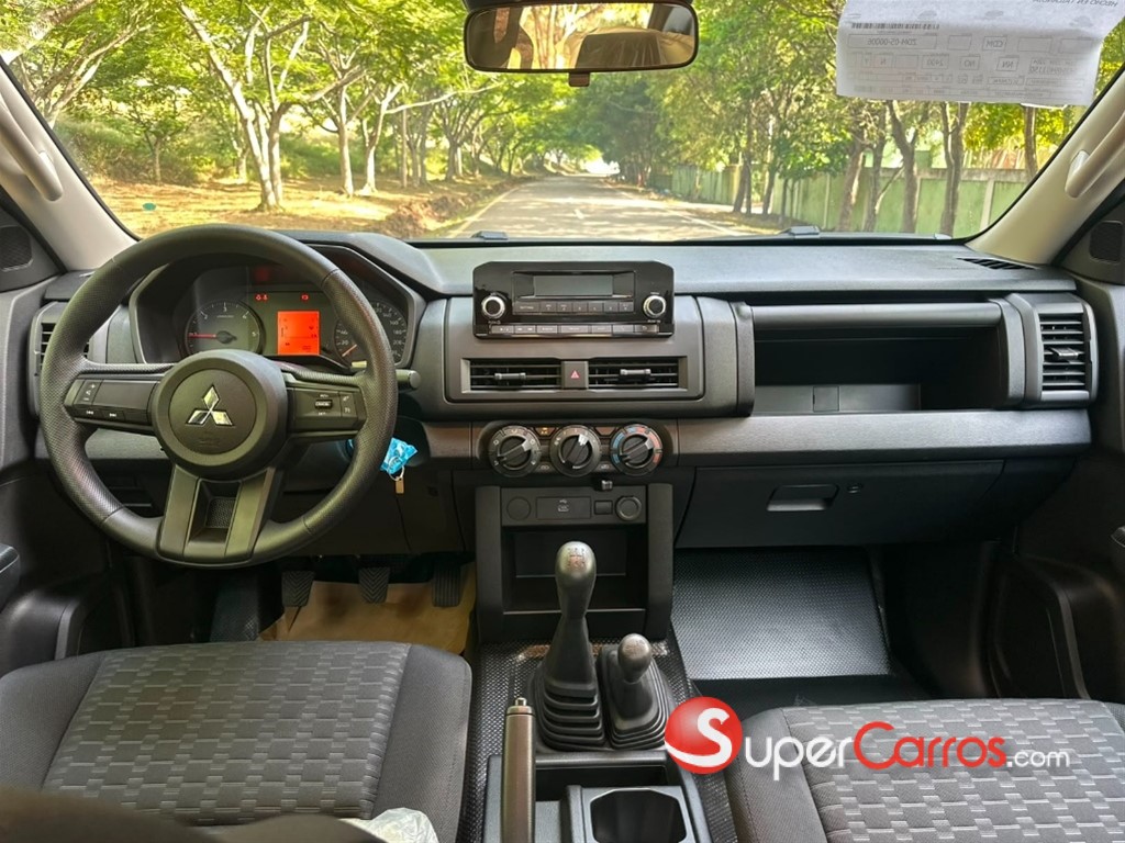 2027 Mitsubishi Motors L 200 Triton — foto 6 / 12