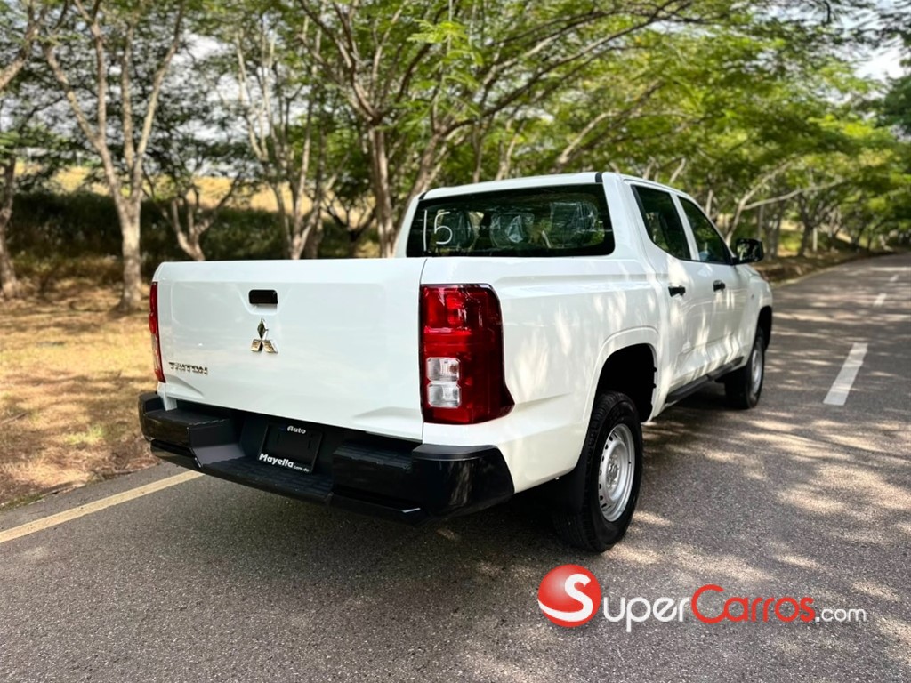 2027 Mitsubishi Motors L 200 Triton — foto 12 / 12