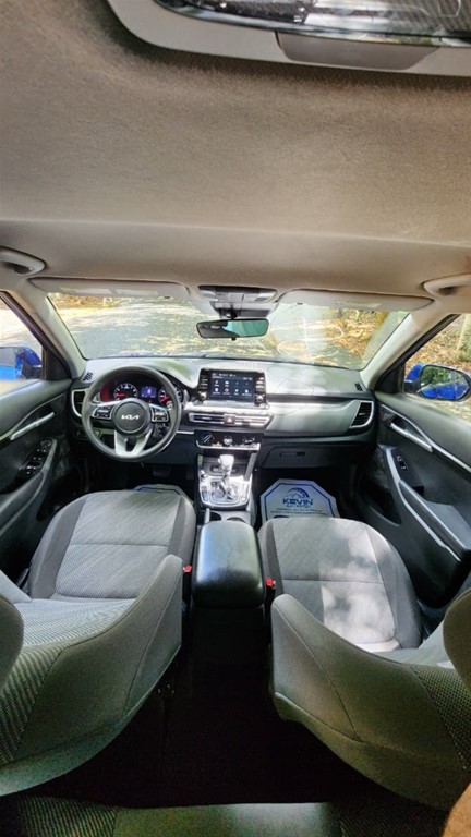 2022 Kia Seltos — foto 9 / 12