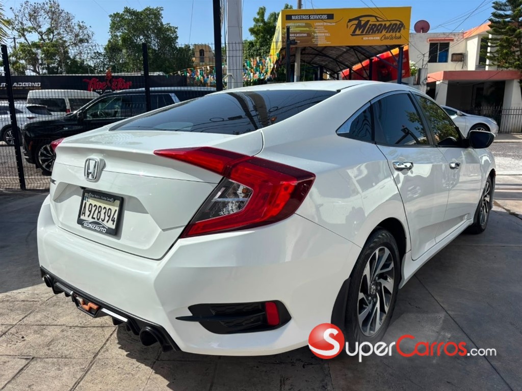 2016 Honda Civic LX — foto 4 / 12