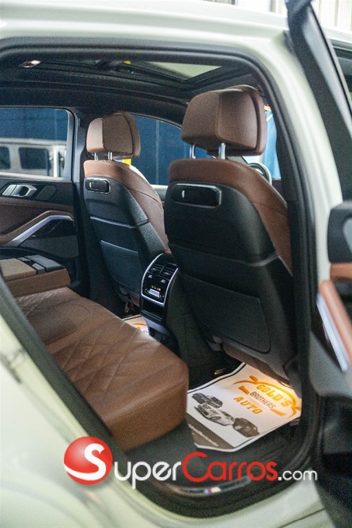 2025 BMW X 6 xDrive40i — foto 8 / 12