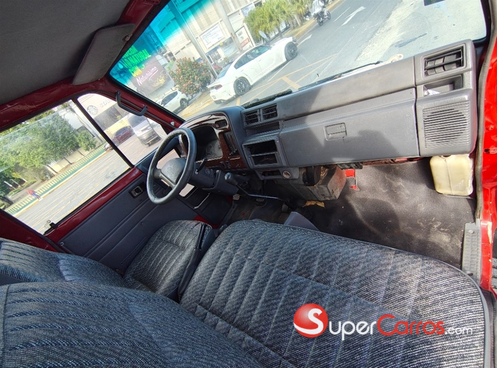 1996 Daihatsu Delta Volteo — foto 5 / 8