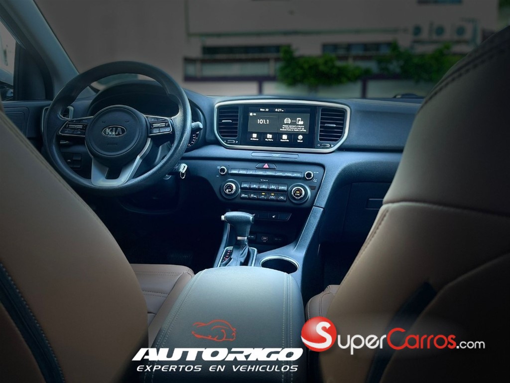 2020 Kia Sportage LX — foto 10 / 12