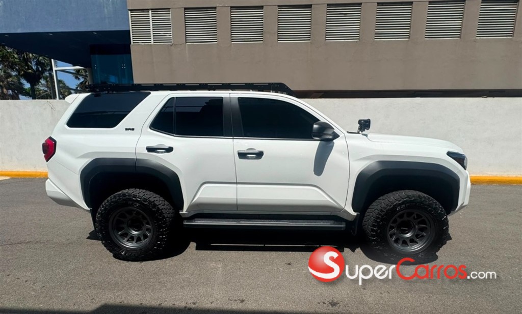 2026 Toyota 4 Runner SR5 Premium — foto 3 / 9