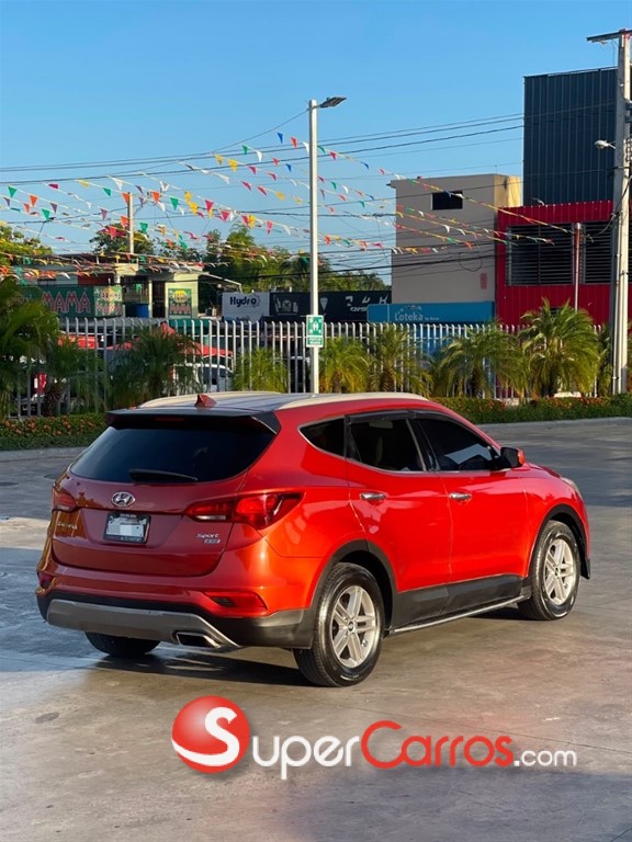 2017 Hyundai Santa Fe — foto 4 / 11